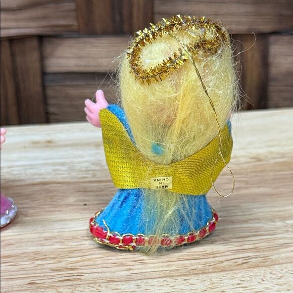 Vintage Set of Three Angel Figurines Christmas Ornaments - Picture 3 of 3